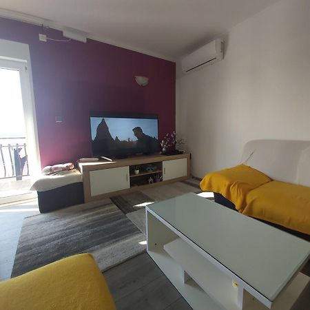 Apartmani Island تروغير الغرفة الصورة