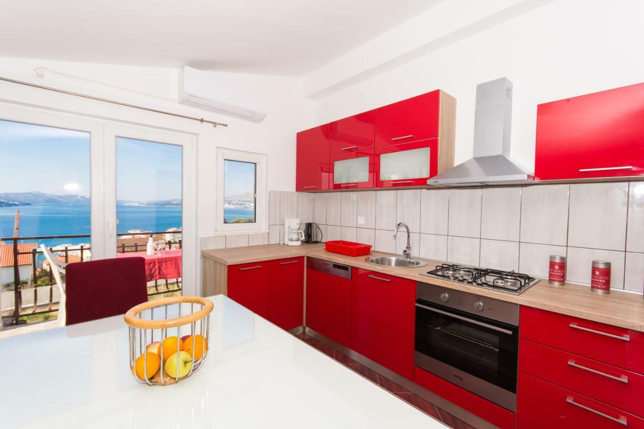 Apartmani Island تروغير المظهر الخارجي الصورة