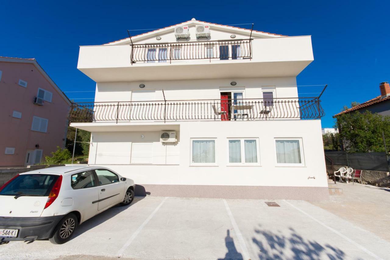 Apartmani Island تروغير المظهر الخارجي الصورة