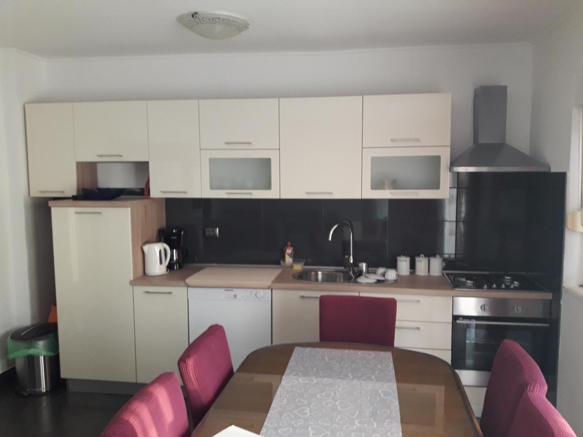Apartmani Island تروغير المظهر الخارجي الصورة